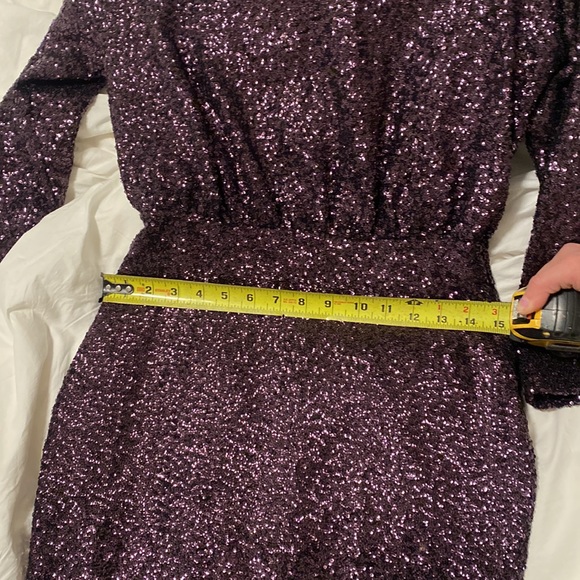 Express Long sleeve sequin dress - Picture 12 of 13